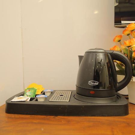 Radha Rani Residency Hotel Khammam Kültér fotó