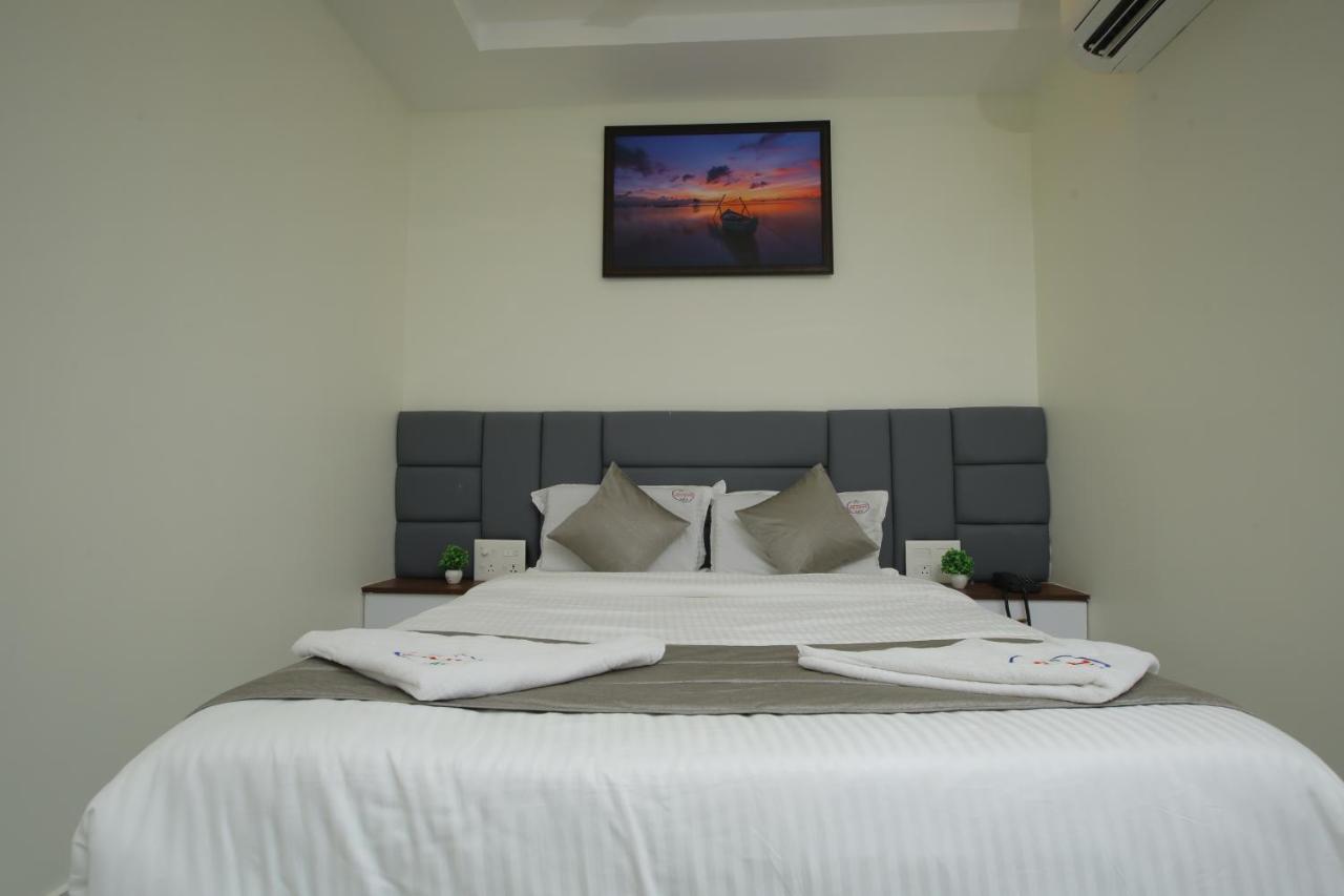 Radha Rani Residency Hotel Khammam Kültér fotó