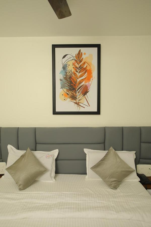 Radha Rani Residency Hotel Khammam Kültér fotó